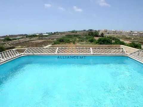 4 Bedroom Penthouse To Rent in Gozo - Kercem