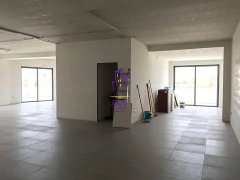 Office to rent in Mosta