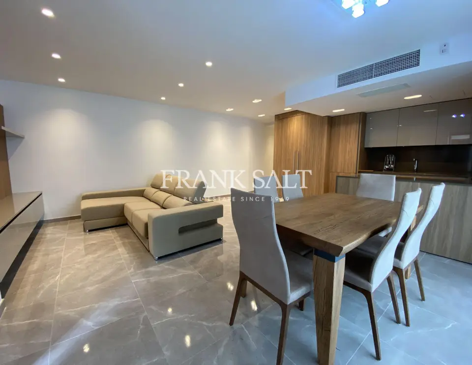 Portomaso, Apartment