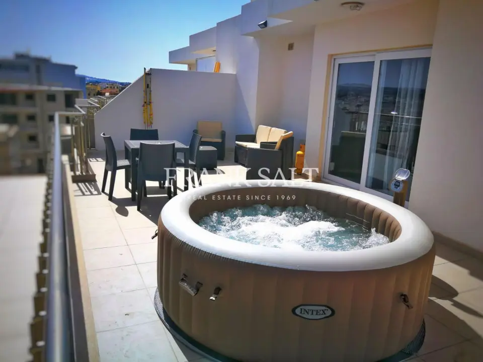 Birkirkara, Furnished Penthouse