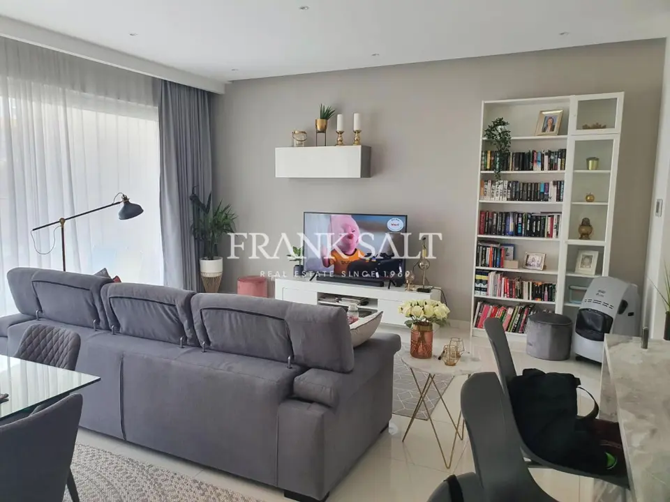 Swieqi, Furnished Apartment