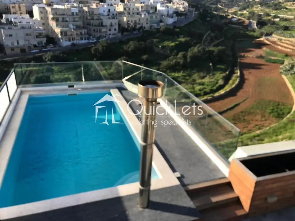 3 bedroom Semi Detached Villa to rent in Swieqi