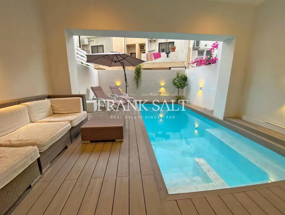 St Julians, Furnished Duplex Apartment