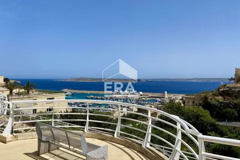 5 Bedroom Town House For Sale in Gozo - Ghajnsielem