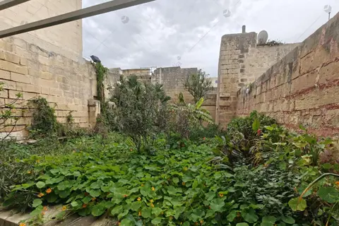3 Bedroom Town House For Sale in Zabbar