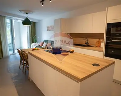3 bedroom Maisonette to rent in St Julian's