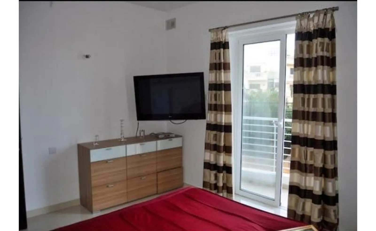 Apartments for rent in Malta: Stylish 3 bedroom flat in Ibragg for sale