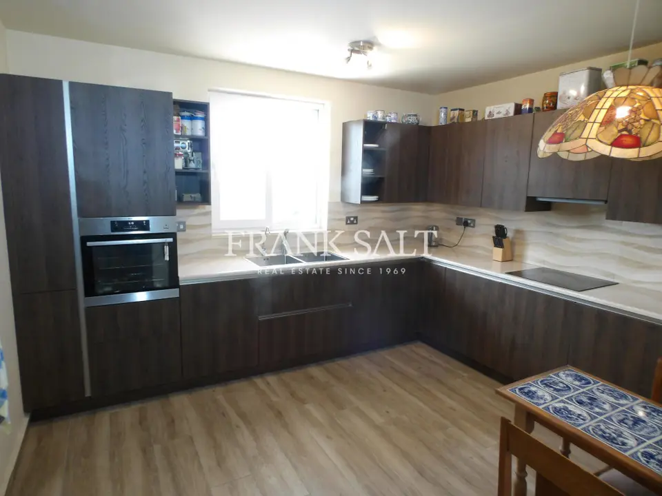 Qawra, Apartment