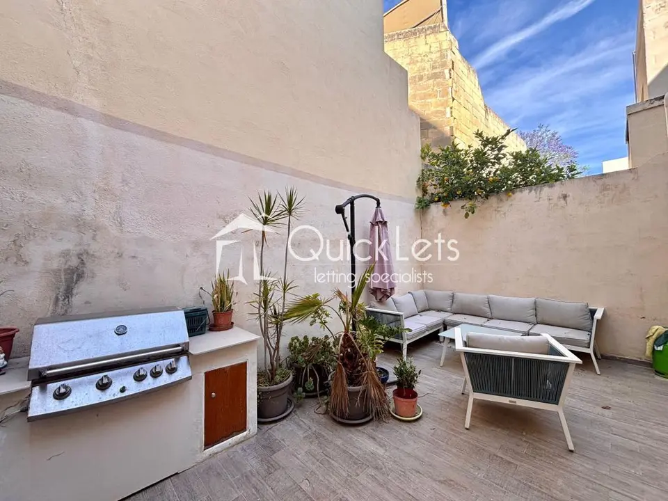 3 bedroom Terraced House to rent in Siggiewi