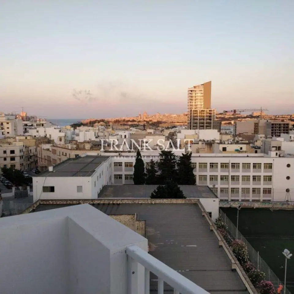 Gzira, Furnished Penthouse