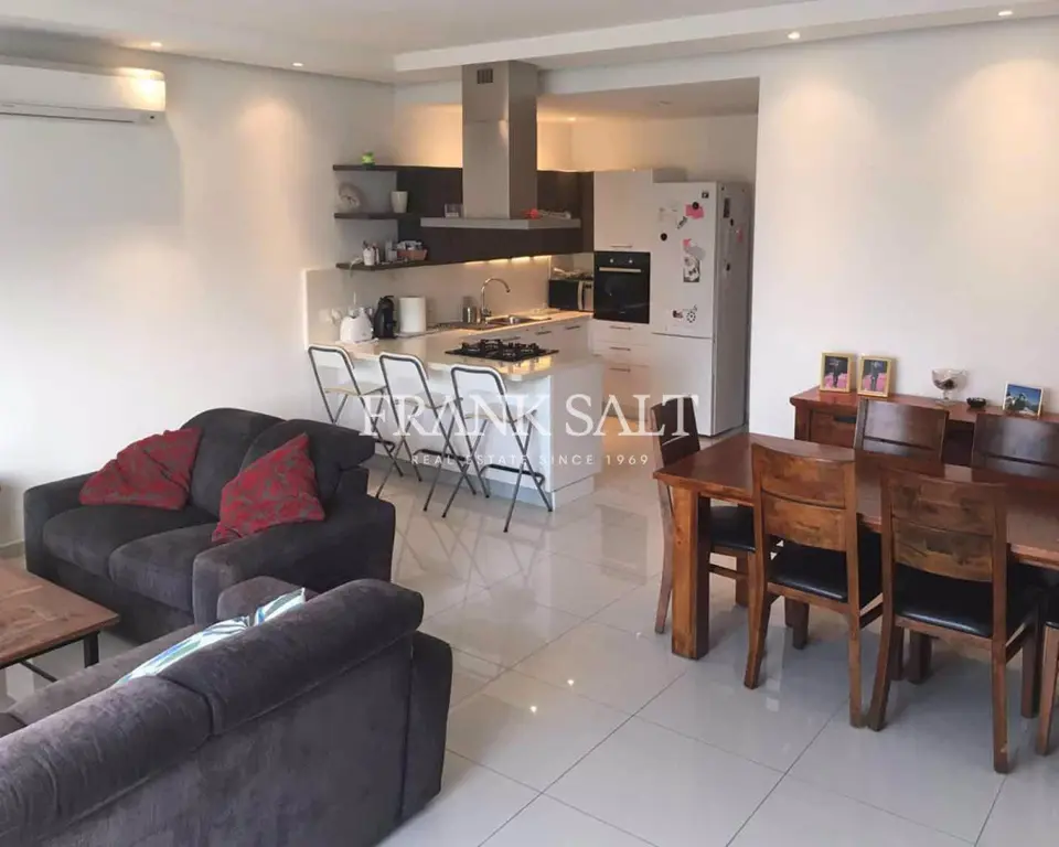 Swieqi, Furnished Apartment
