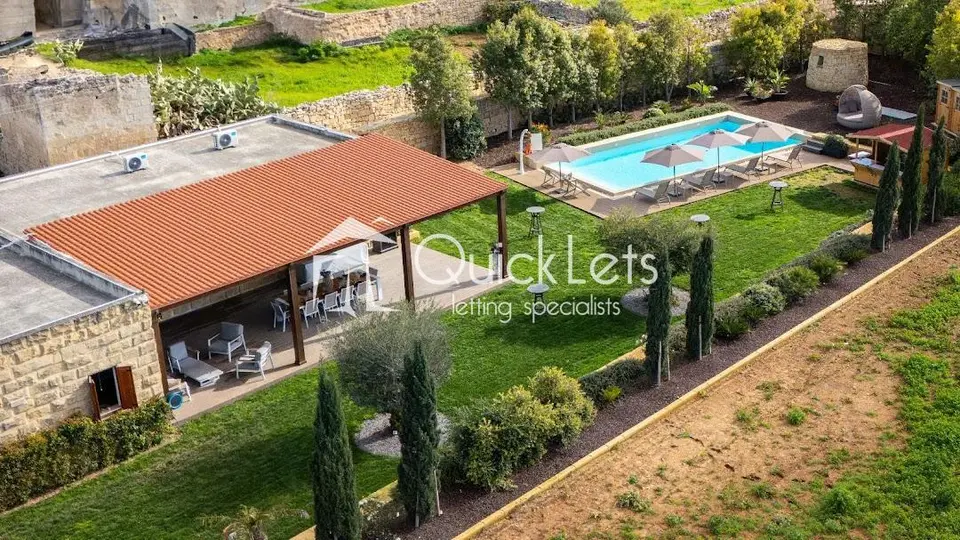 4 bedroom Farmhouse to rent in Siggiewi