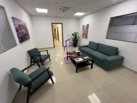 Office to rent in Sliema