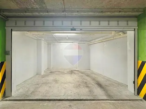 Garage (Residential) for sale in Mosta