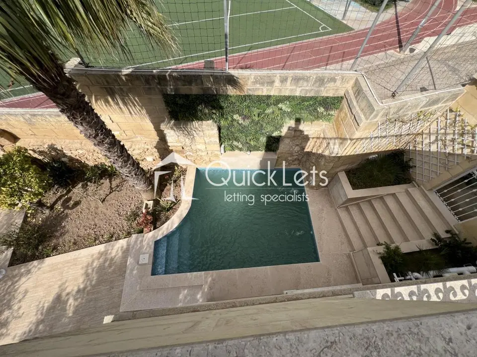 2 bedroom House of Character to rent in Rabat