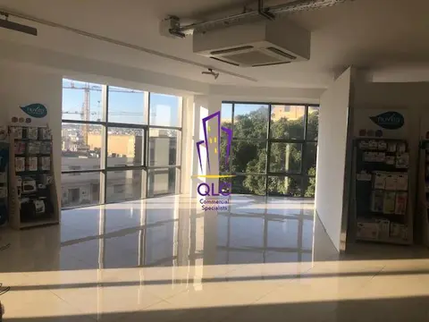 Office to rent in Gwardamangia