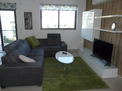 2 bedroom Penthouse to rent in St. Julians