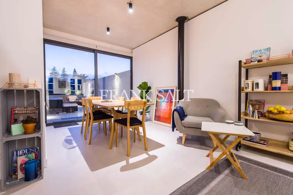 Balzan, Furnished Town House