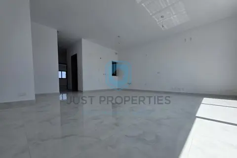 2 Bedroom Penthouse For Sale in Mosta