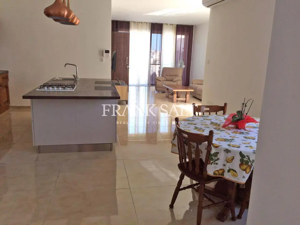 Attard, Furnished Penthouse