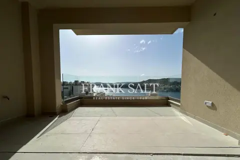 1 Bedroom Maisonette For Sale in Xemxija