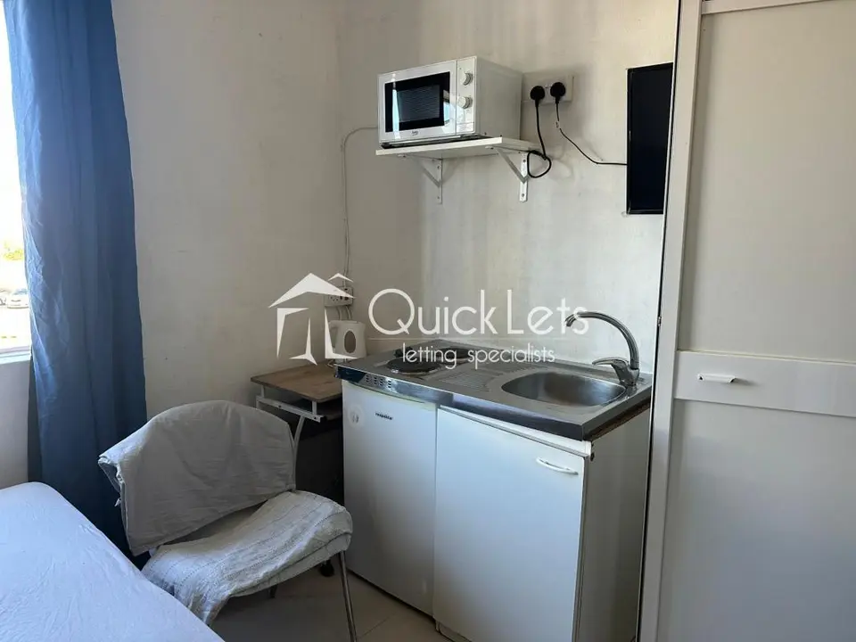 1 bedroom Studio Apartment to rent in Ta' Xbiex