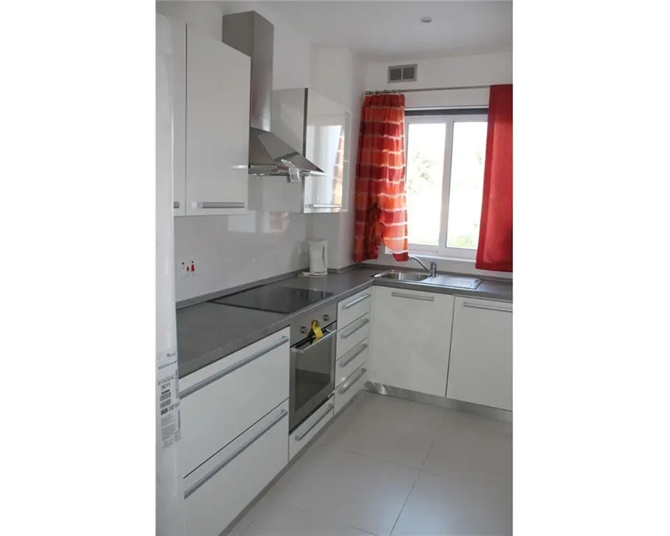 1 bedroom Apartment to rent in St Julian's