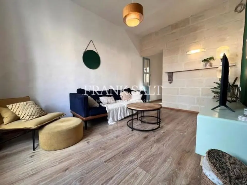 Gzira, Furnished Apartment