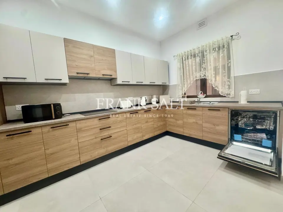Ghajnsielem Furnished Apartment