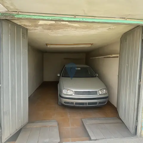 Garage/Parking Space for sale in Qormi