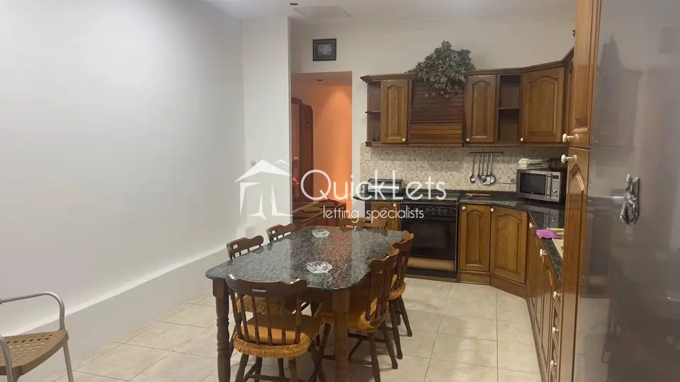 1 bedroom Maisonette to rent in Msida