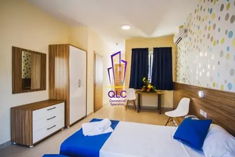 Commercial to rent in Gzira