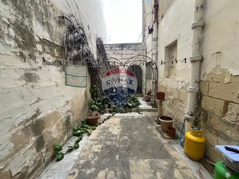 3 bedroom Townhouse for sale in Mosta
