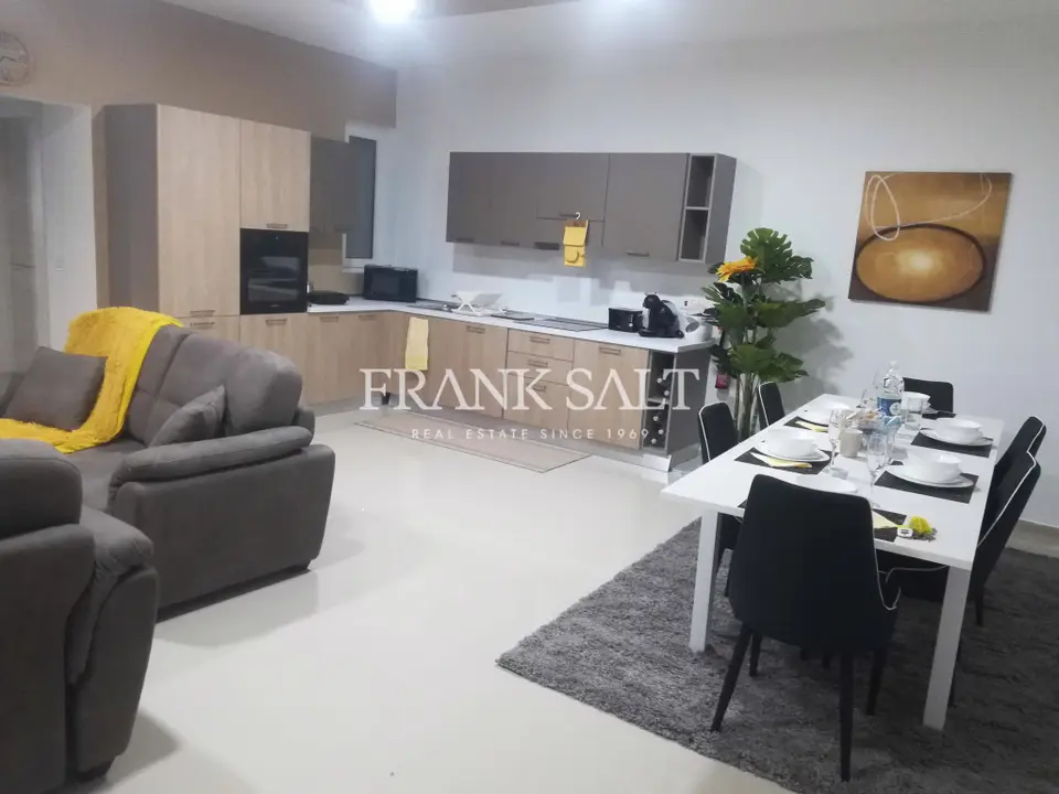 Qawra, Furnished Apartment