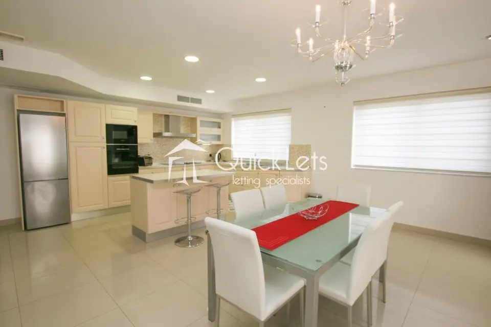 2 bedroom Maisonette to rent in Swieqi