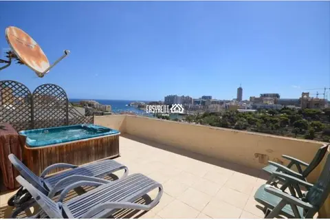 4 Bedroom Villa For Sale in Pembroke