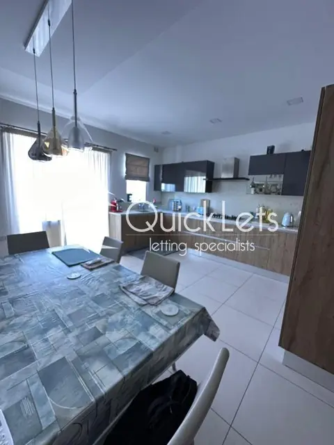 3 bedroom Apartment to rent in Zebbug