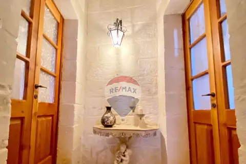 5 Bedroom House of Character For Sale in Qormi