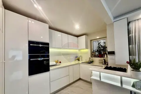 3 Bedroom Semi-Detached Villa For Sale in Birguma