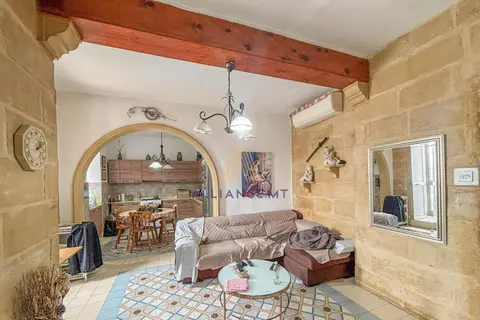 1 Bedroom Maisonette For Sale in Senglea