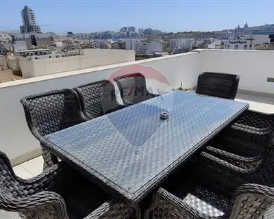 2 bedroom Penthouse for sale in Gzira