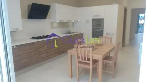 2 bedroom Townhouse to rent in Naxxar
