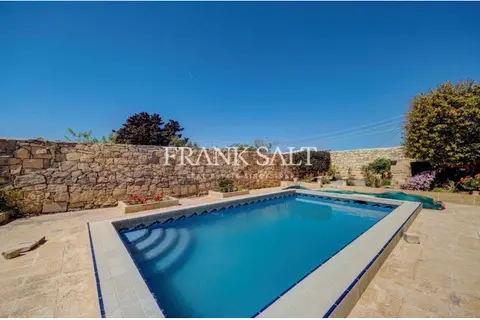 3 Bedroom Farm House For Sale in Siggiewi