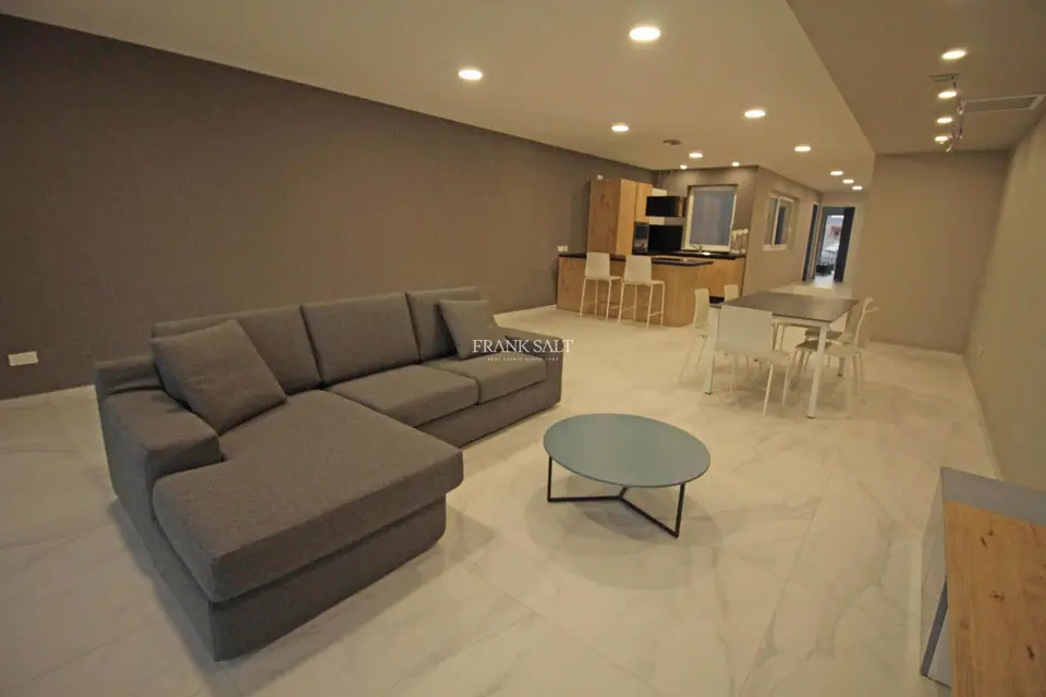 Mosta, Furnished Apartment