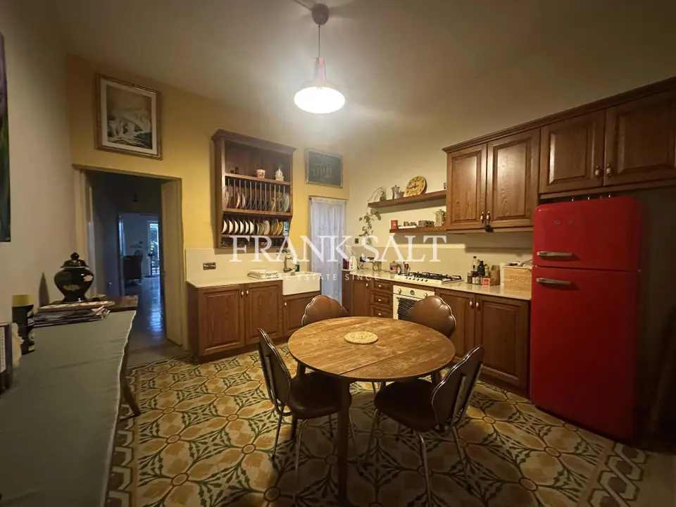 Rabat, Furnished Maisonette