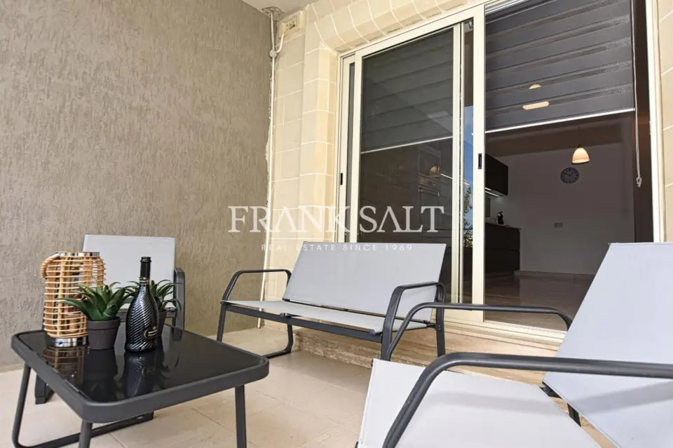 Bahar ic-Caghaq, Furnished Apartment
