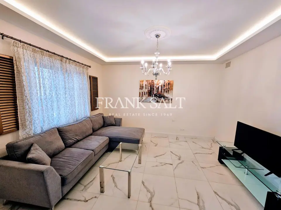Santa Lucia, Furnished Terraced House