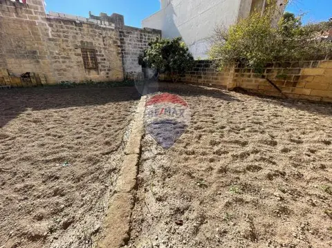 6 bedroom Townhouse for sale in Gozo - Kercem