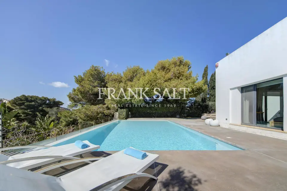 Mellieha, Furnished Villa