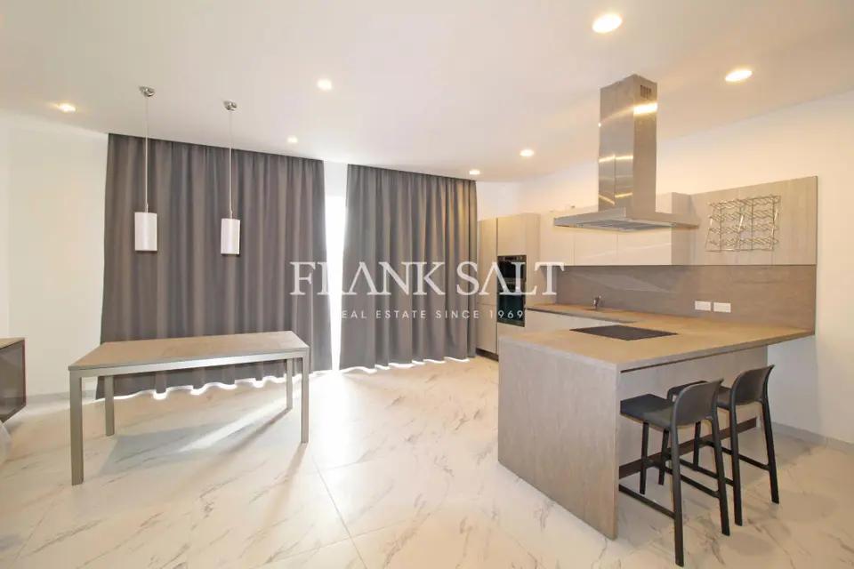 Zurrieq, Furnished Penthouse